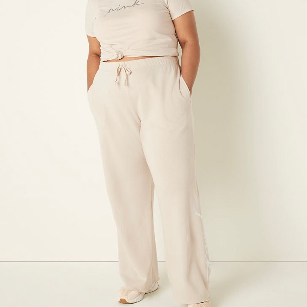 PINK Victoria’s Secret wide leg lounge pants NWT